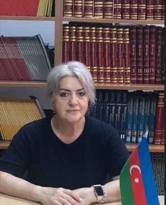 Bakı şəhəri 111 nömrəli tam orta ümumtəhsil məktəbin direktoru Jalə Hacıyeva: “TƏHSİL FƏDAİSİ, PEŞƏKAR PEDAQOQ”.